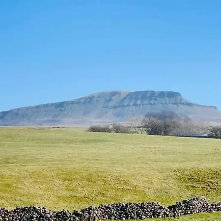 Cosy & Chic Dog Friendly Apartment, Apartament